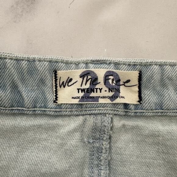 We The Free People Going Rogue Denim Mini Skirt Size 29 Light Wash Distressed - Picture 6 of 11